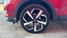 Nissan Qashqai 1.3 DiG-T Tekna 5dr Petrol Hatchback